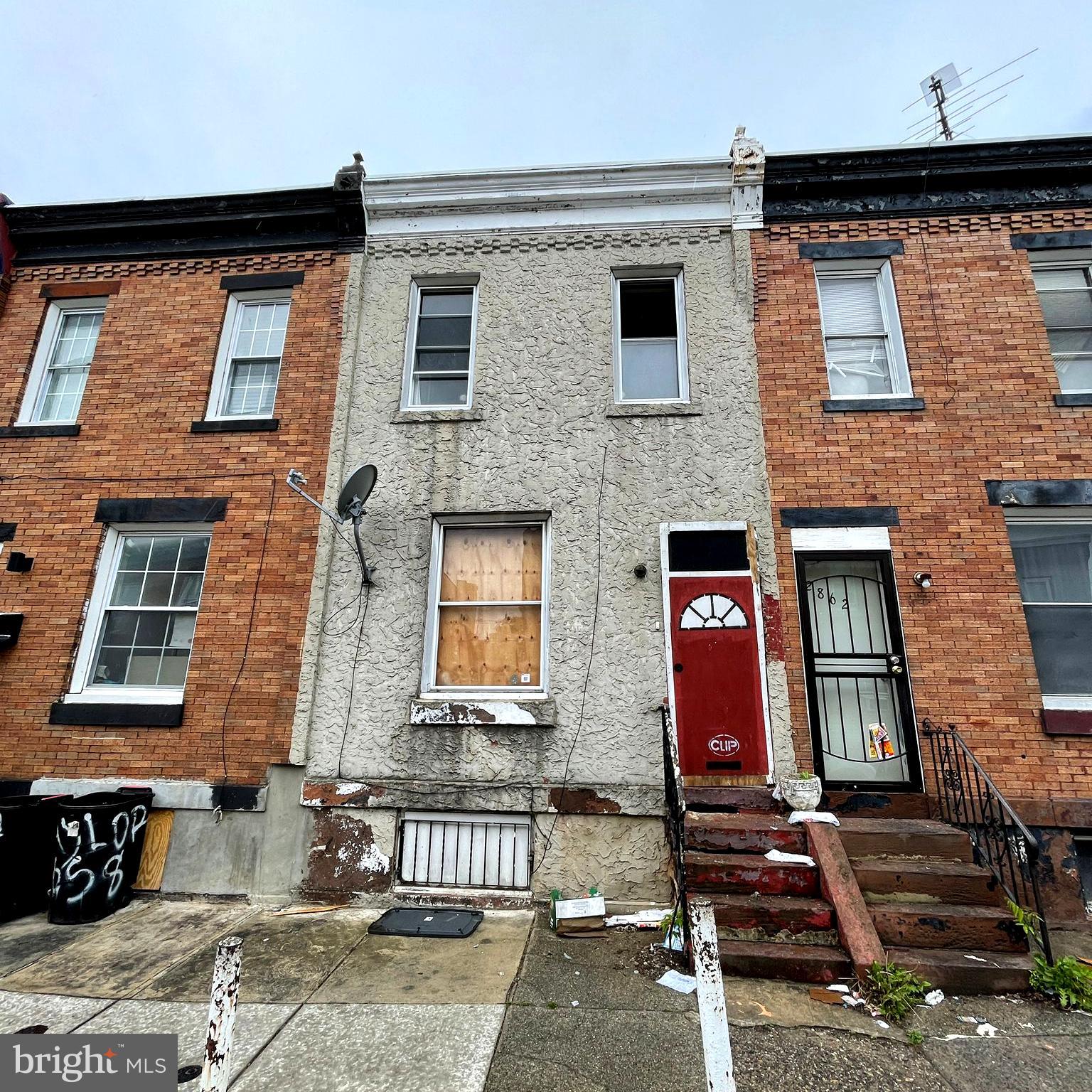 Investor/Contractor Alert! House is in need of a full renovation and the potential is definitely there to reap the rewards! All offers will be presented, $5000 deposit, proof of funds required, AS-IS sale and buyer is responsible for U&O. Cash or hard money financing only. Don't let this opportunity pass you by!