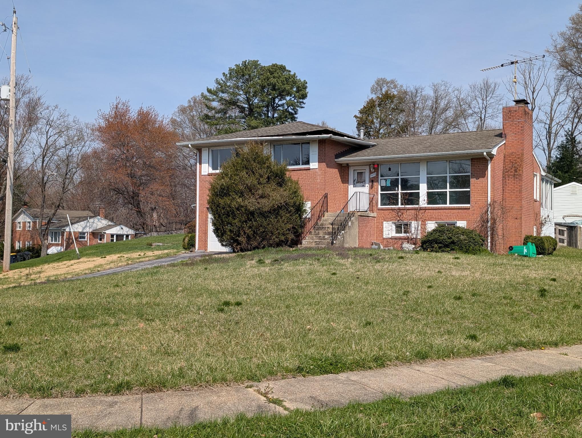 SHERWOOD FOREST - Residential