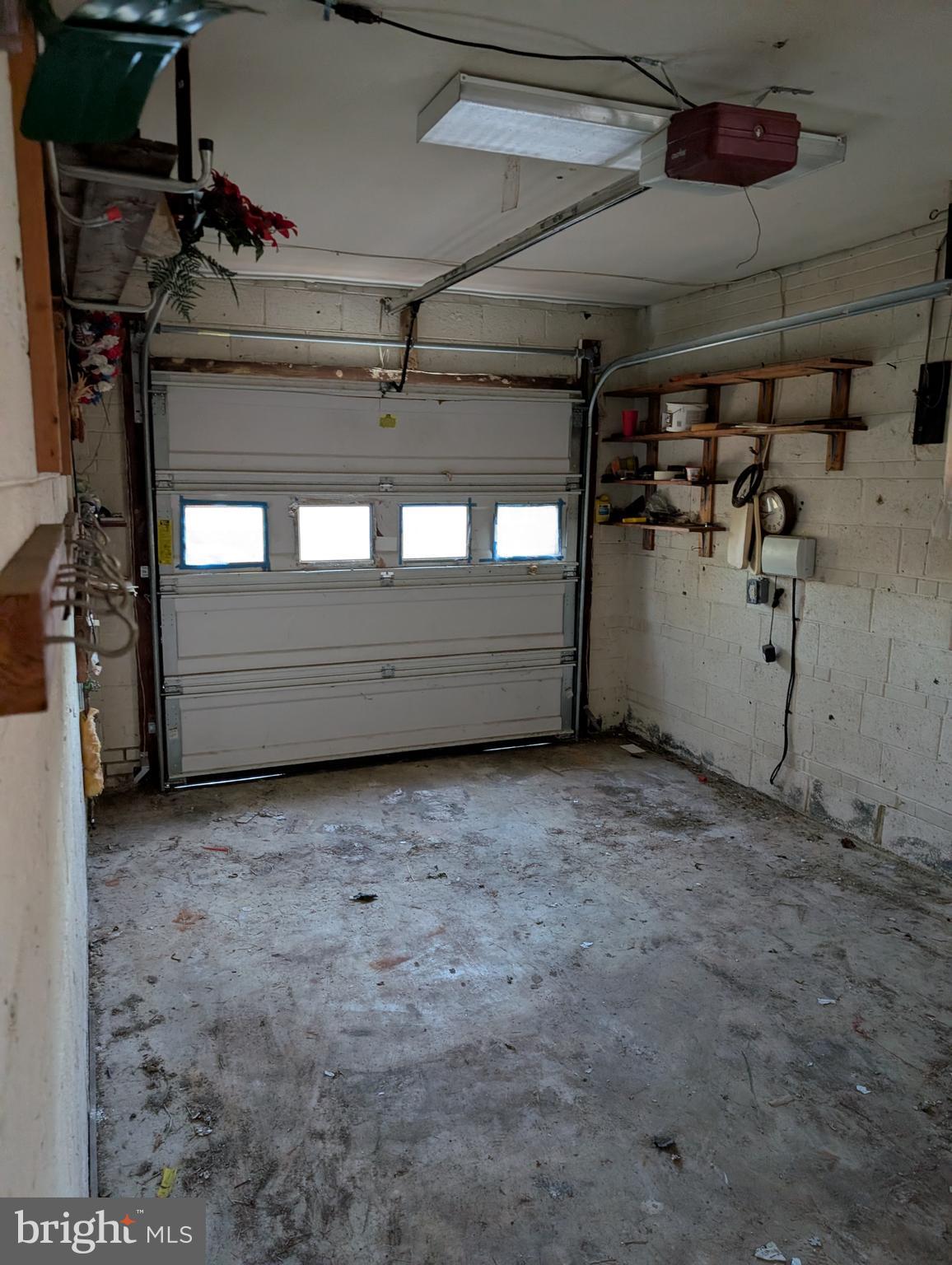 SHERWOOD FOREST - Residential