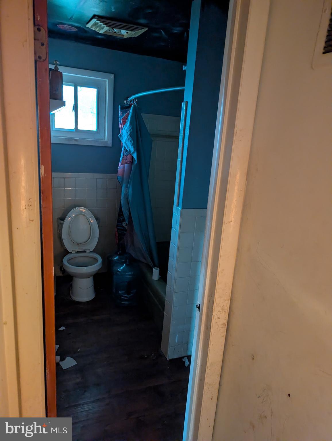 SHERWOOD FOREST - Residential