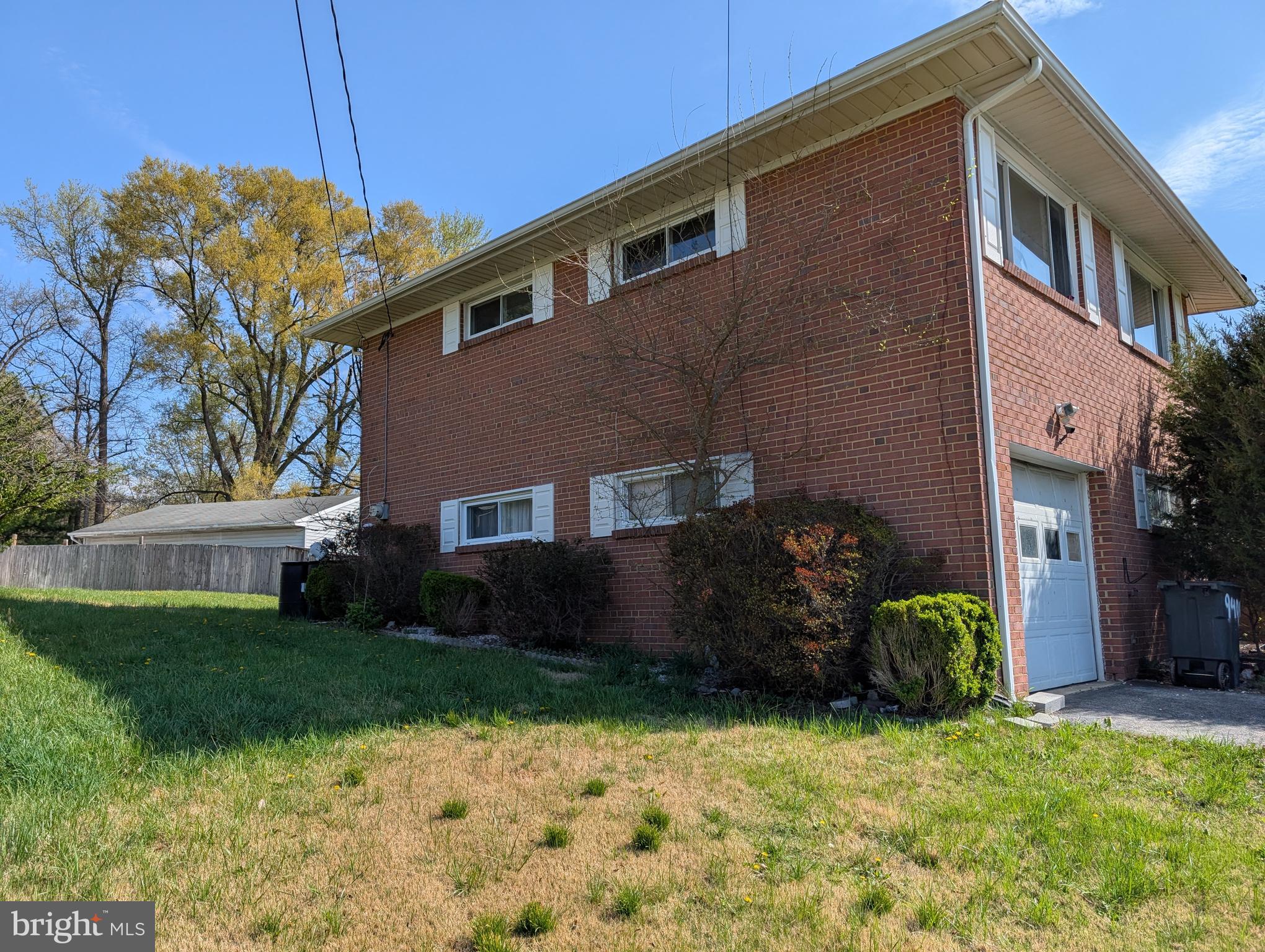 SHERWOOD FOREST - Residential