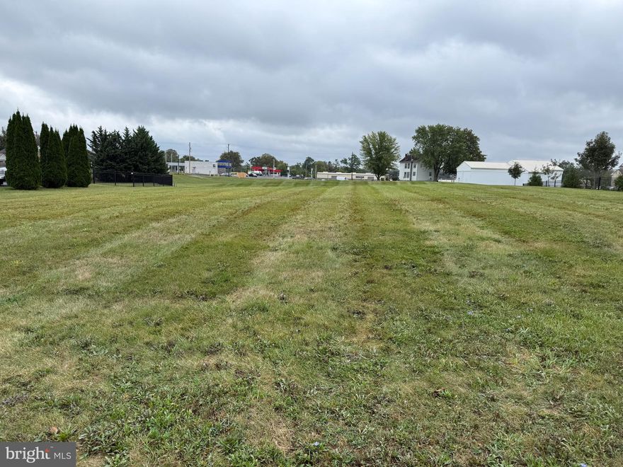 Build your dream home on the only available lot in the highly sought-after Heritage Estates community! This beautiful homesite is ready for your vision, with all public utilities—including gas—conveniently located at the front of the property. Located near local restaurants, shopping, and everyday conveniences, it offers the perfect blend of neighborhood charm and accessibility. Don’t miss this rare opportunity to own land in one of the area’s most desirable communities.