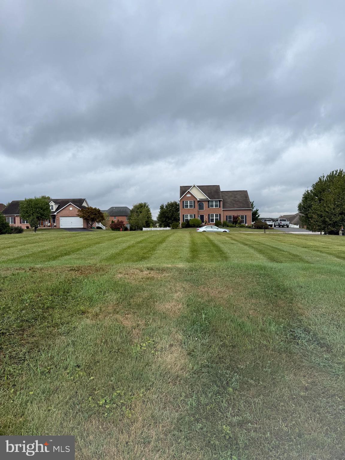 HERITAGE ESTATES - Land