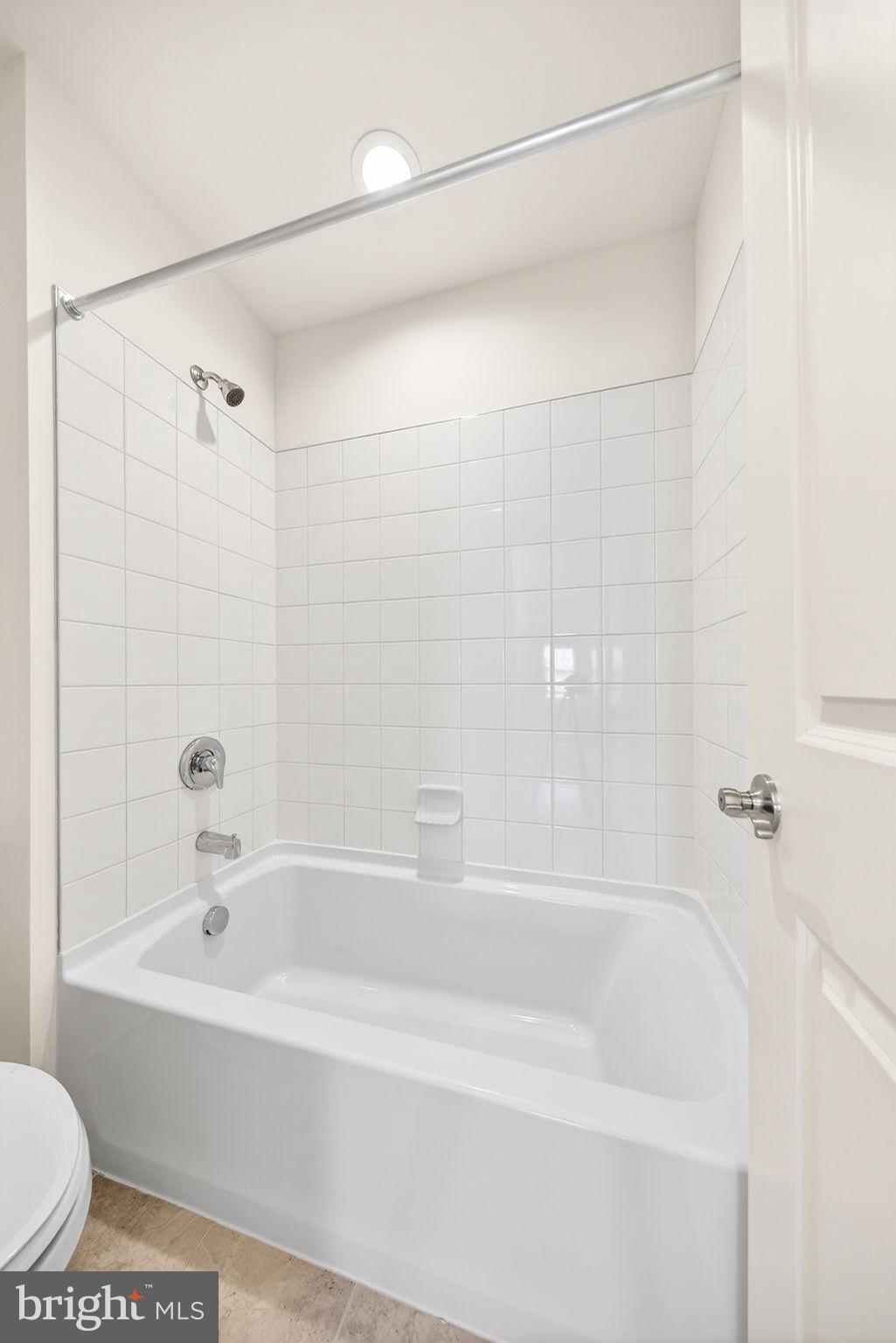 CANAAN WOODS - Residential