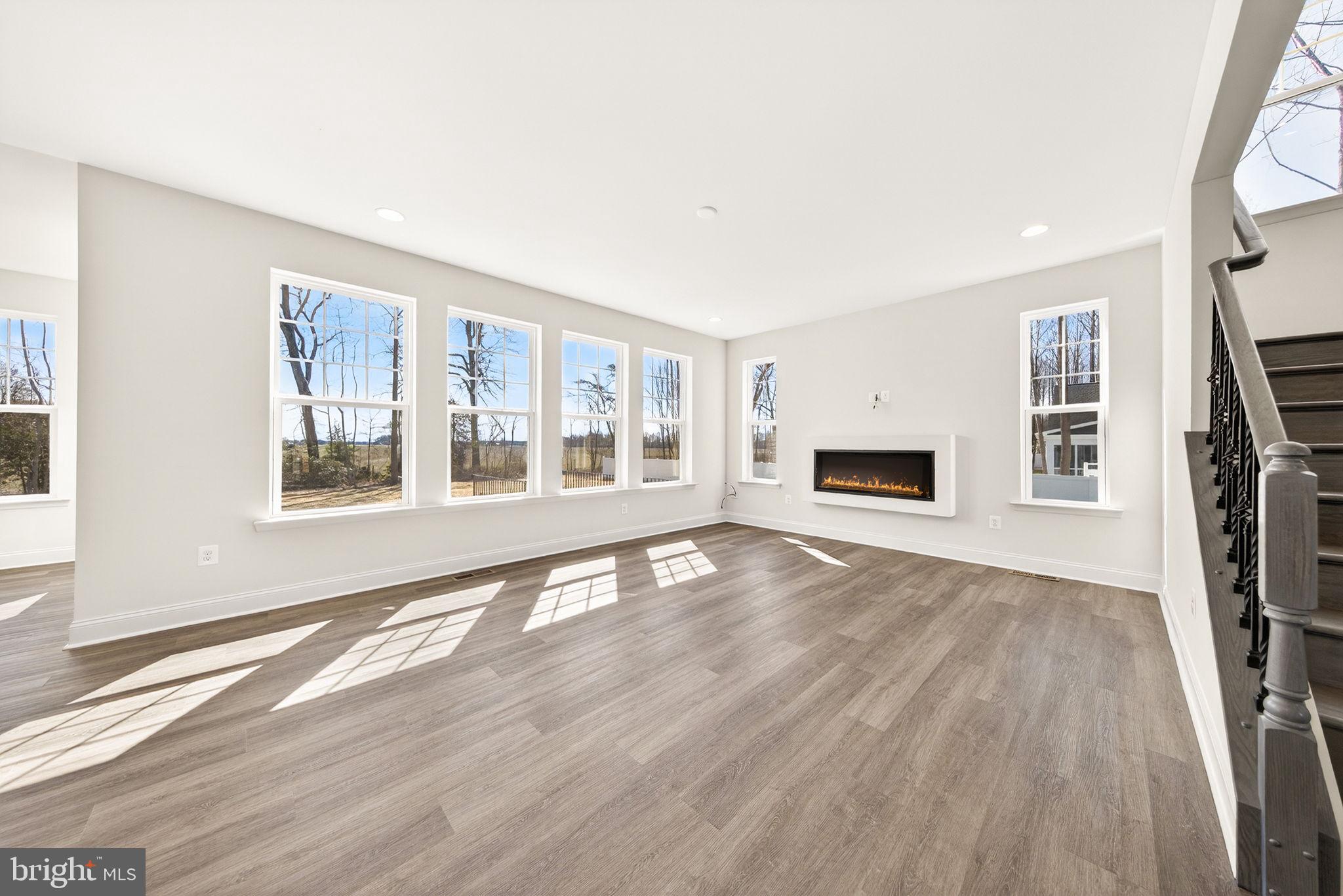 CANAAN WOODS - Residential