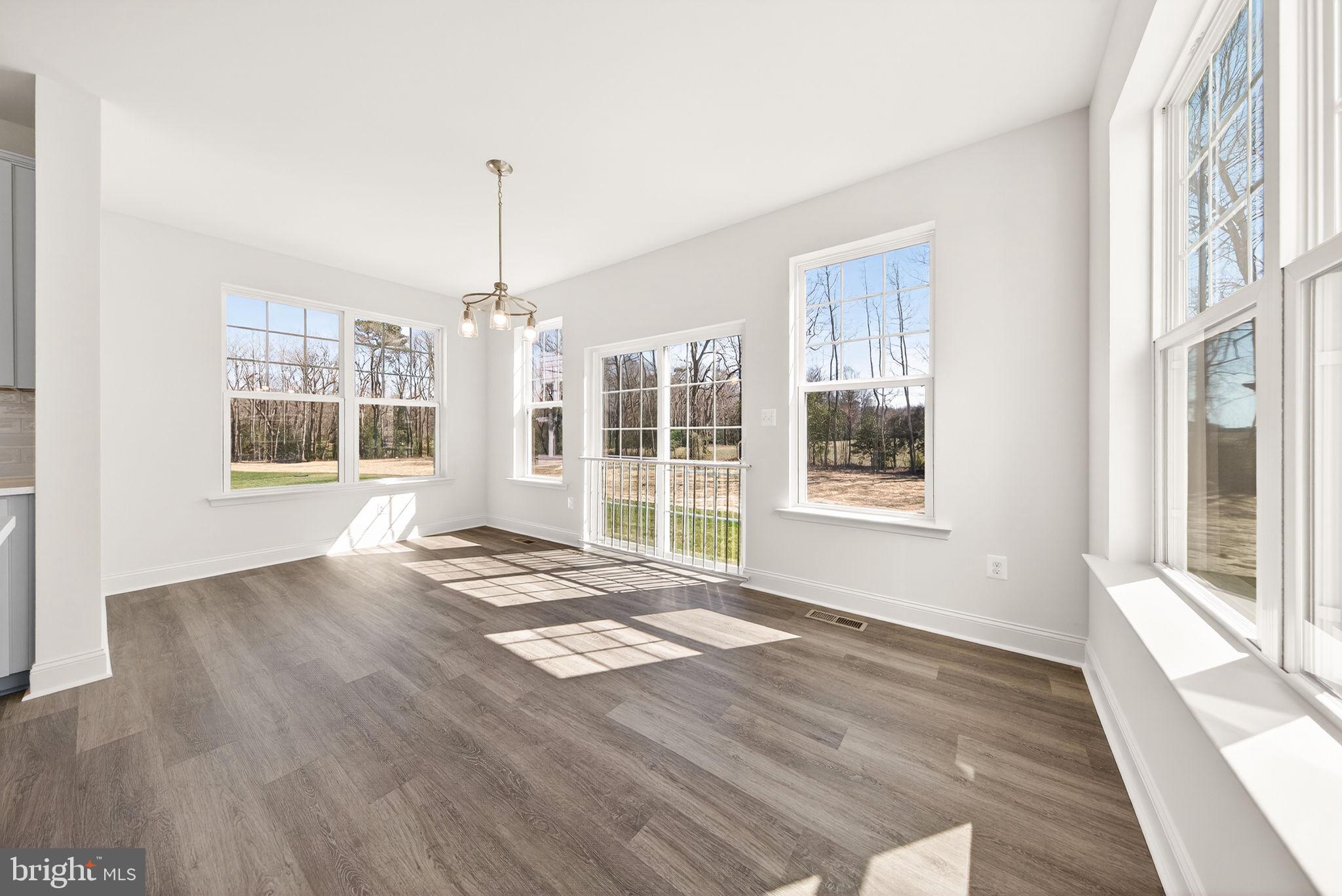 CANAAN WOODS - Residential