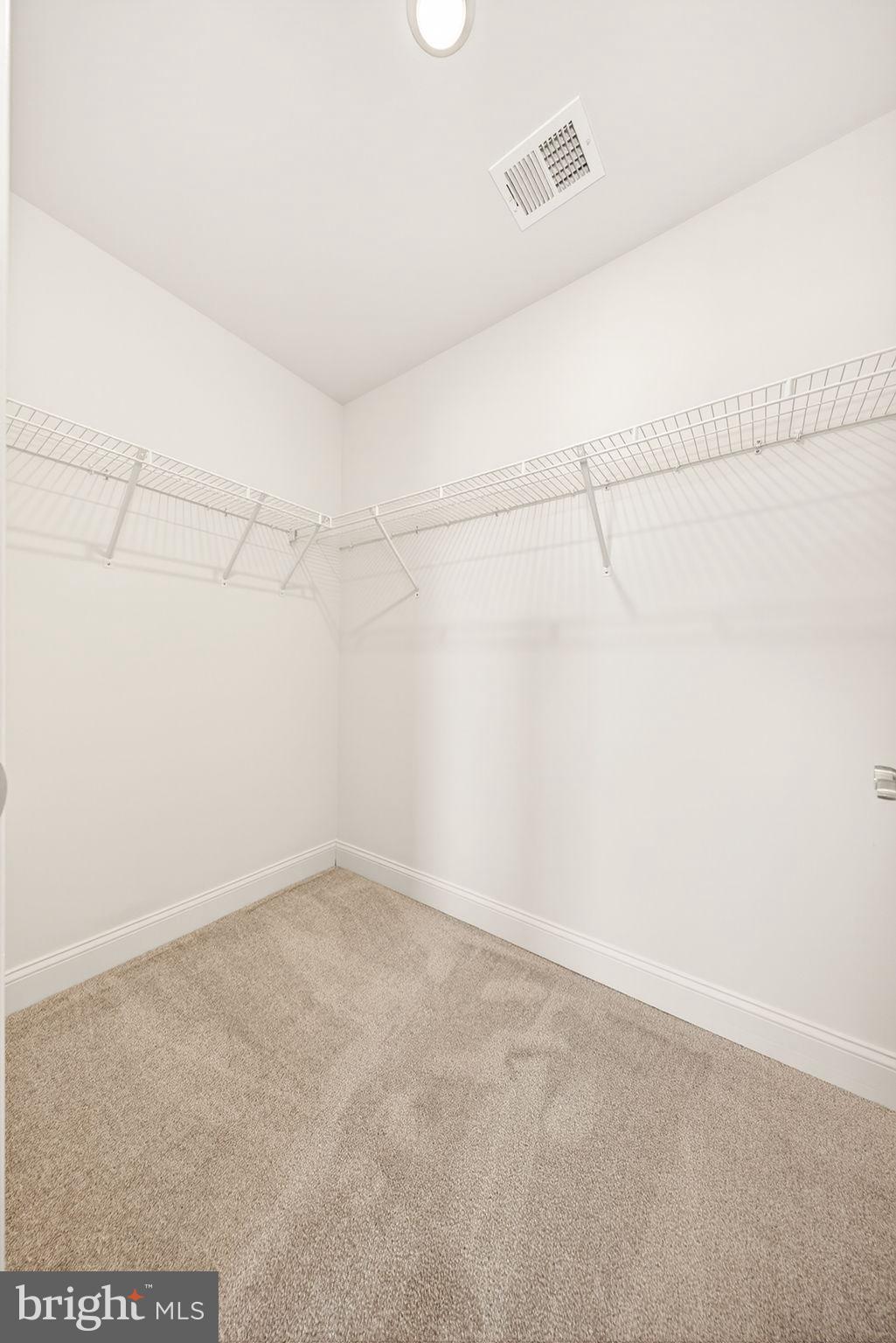 CANAAN WOODS - Residential