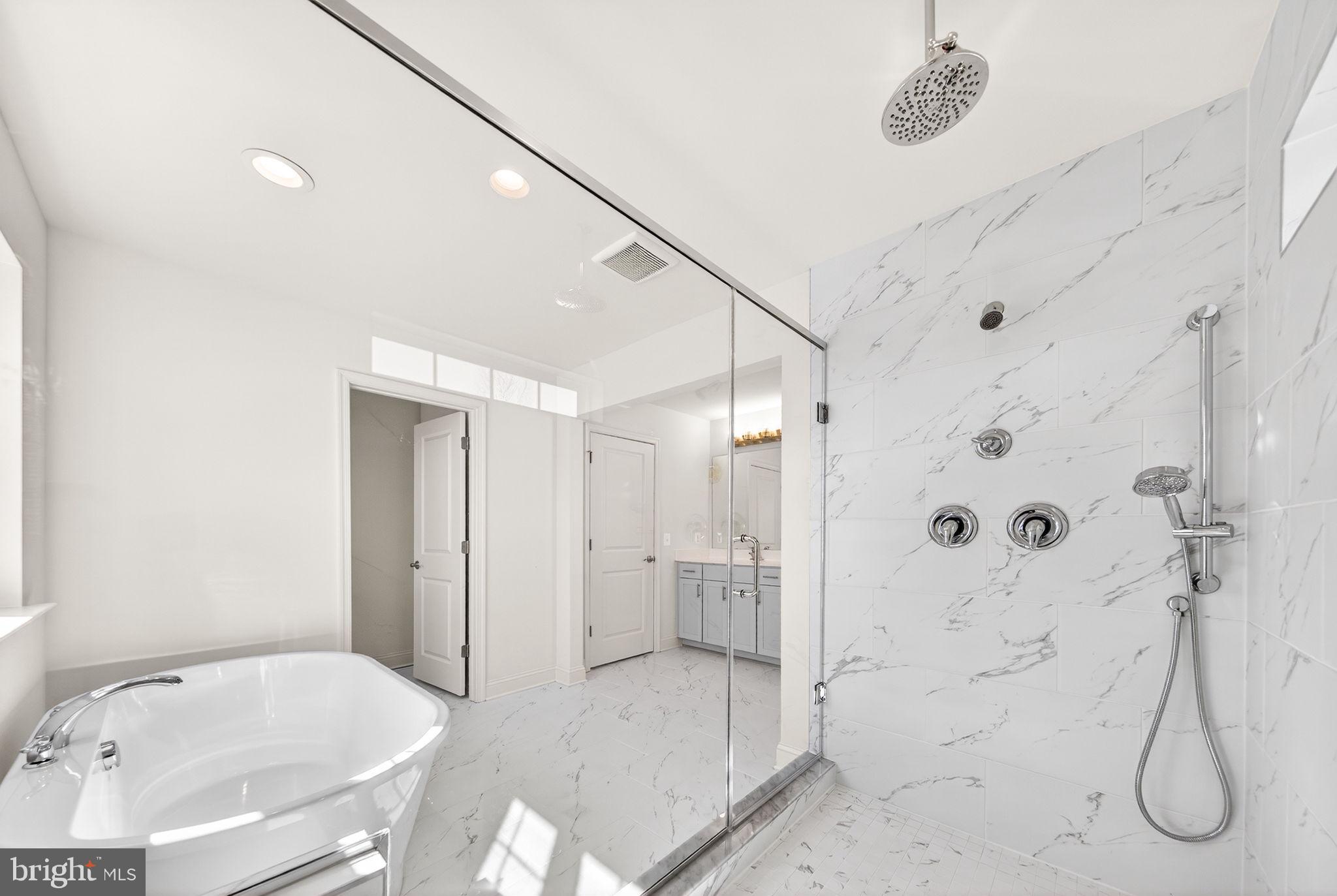 CANAAN WOODS - Residential