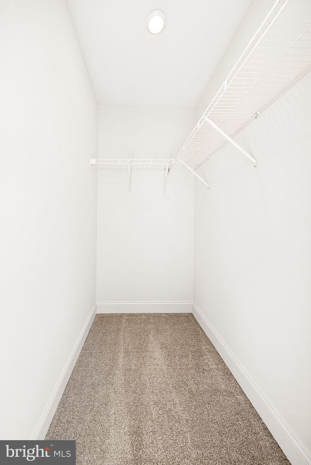 CANAAN WOODS - Residential