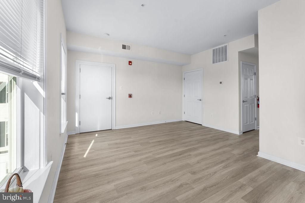 URBANA - Residential Lease