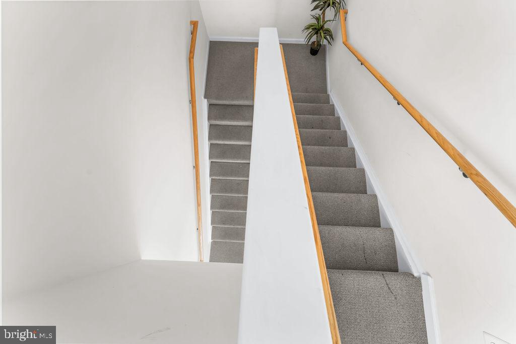 URBANA - Residential Lease