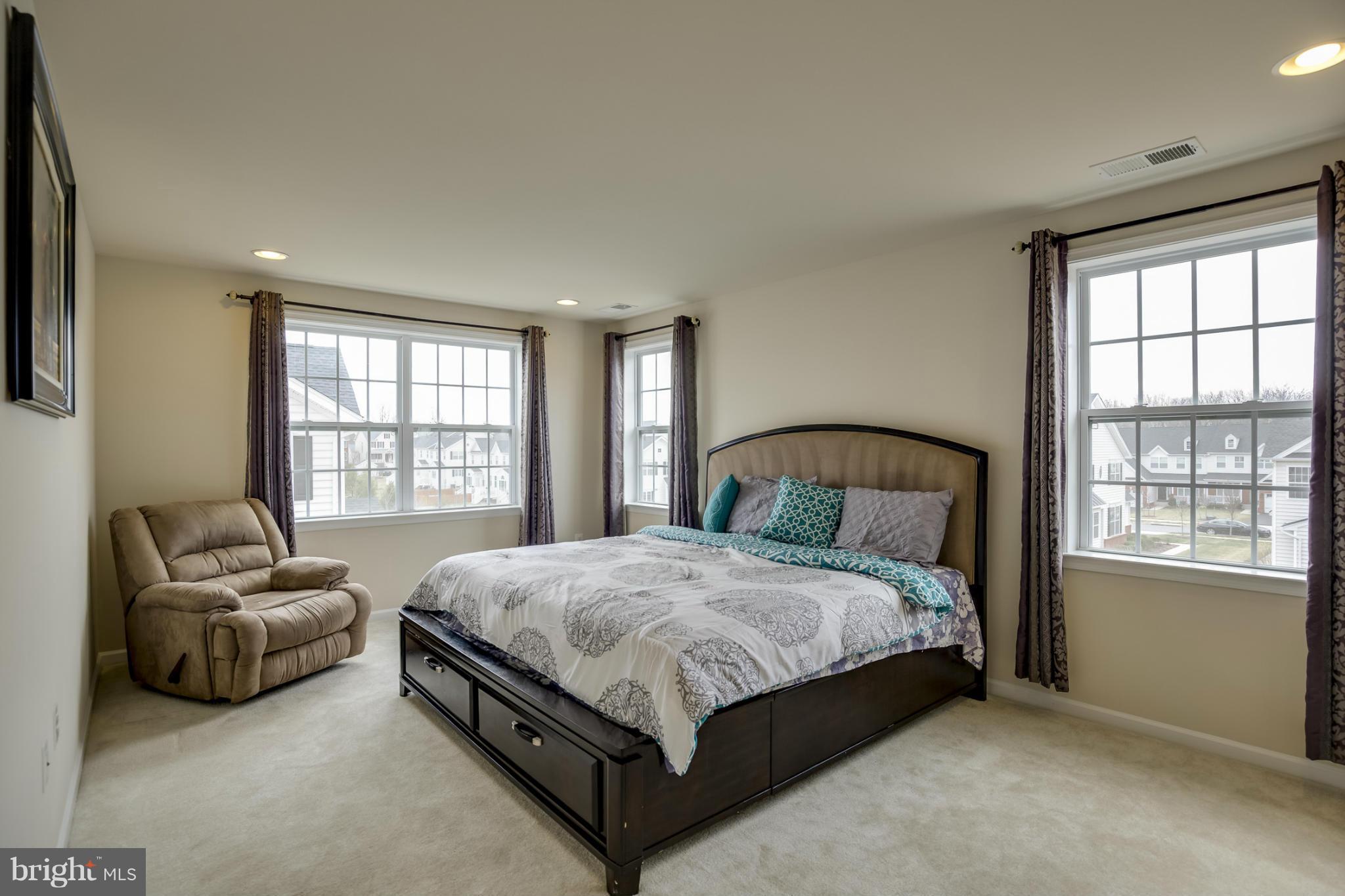 DOMINION VALLEY COUNTRY CLUB - Residential