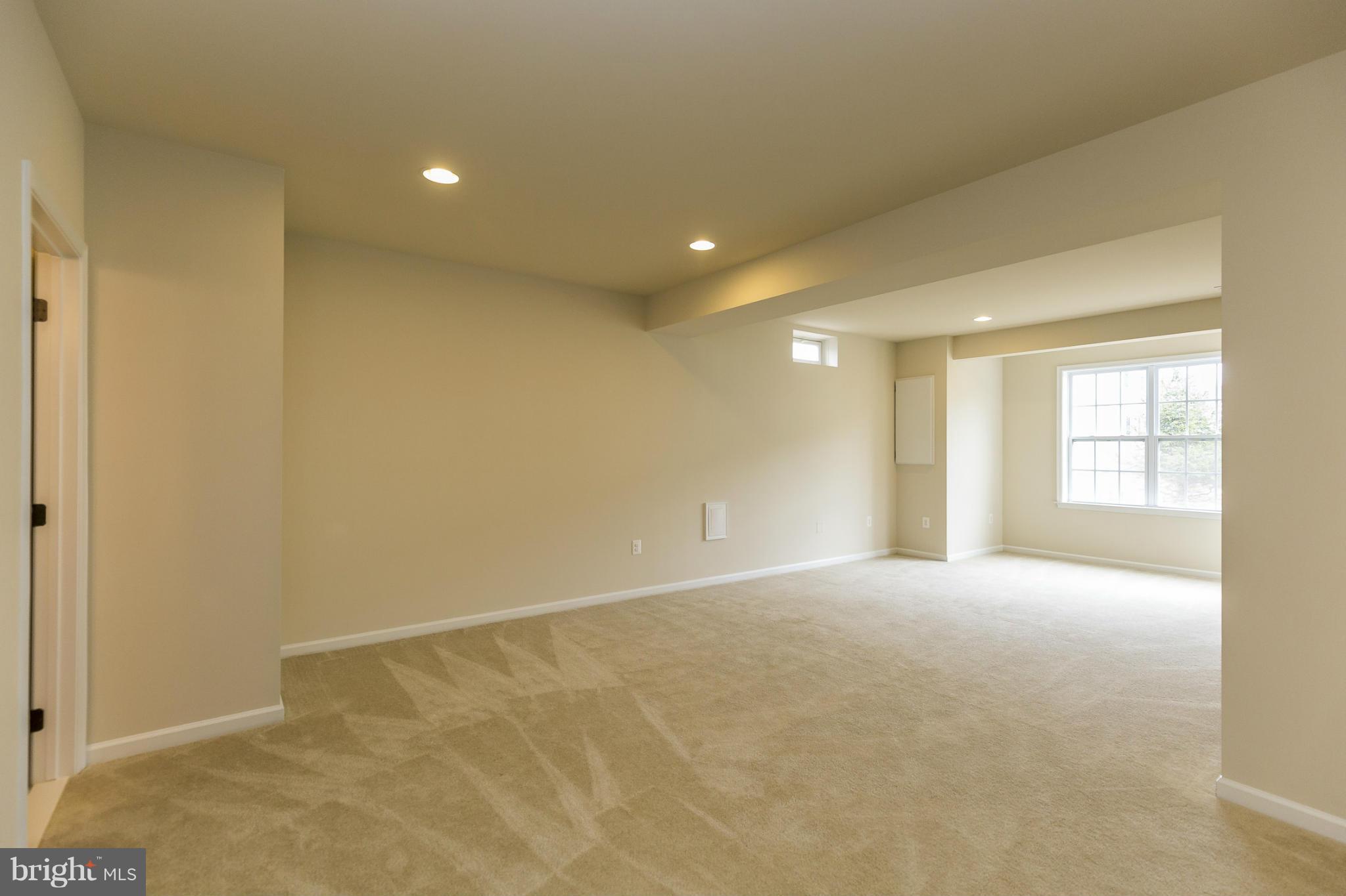 DOMINION VALLEY COUNTRY CLUB - Residential