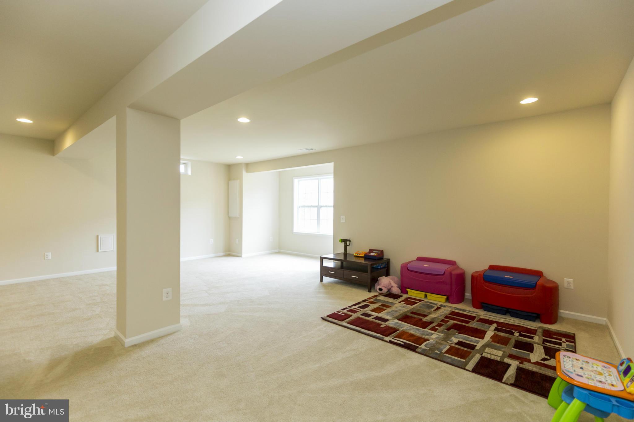 DOMINION VALLEY COUNTRY CLUB - Residential