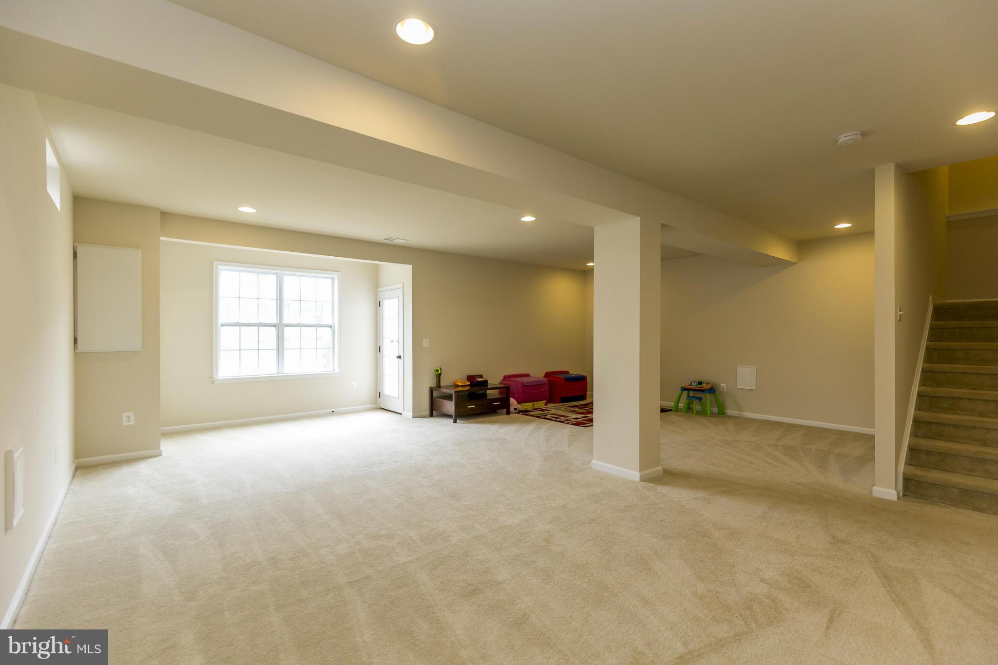 DOMINION VALLEY COUNTRY CLUB - Residential