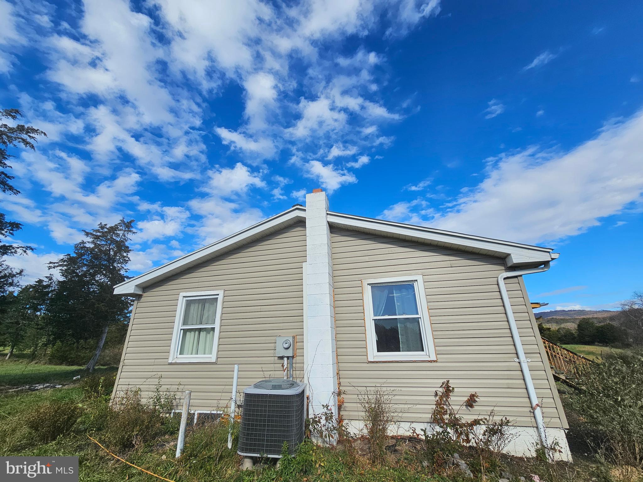 BURLINGTON - Residential