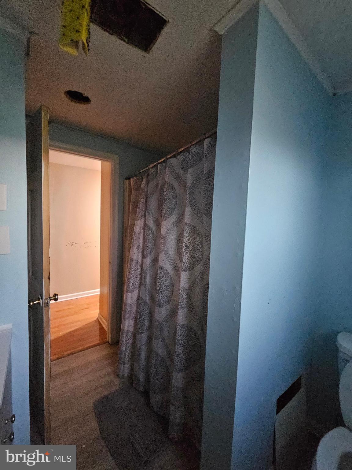 BURLINGTON - Residential