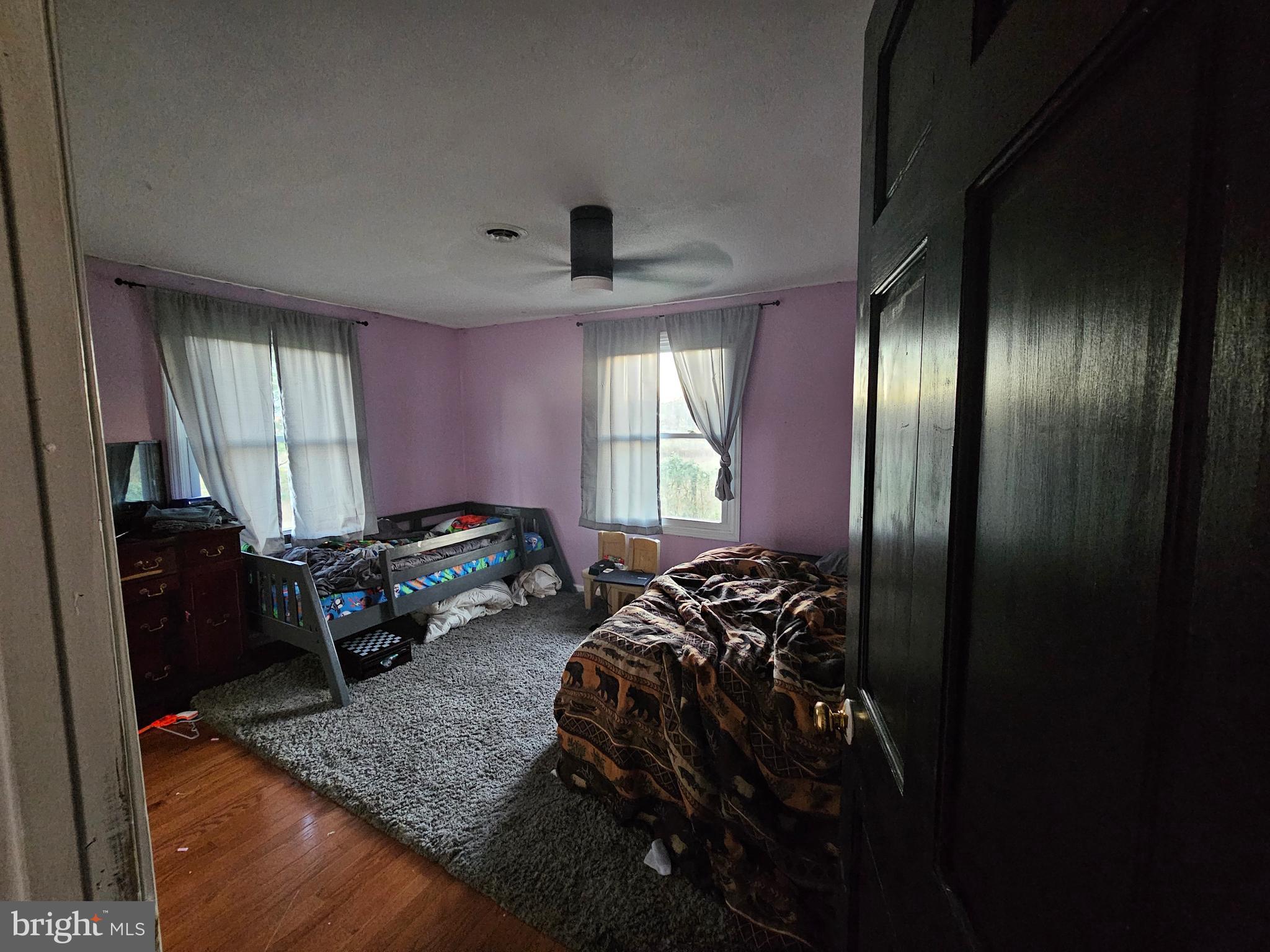 BURLINGTON - Residential