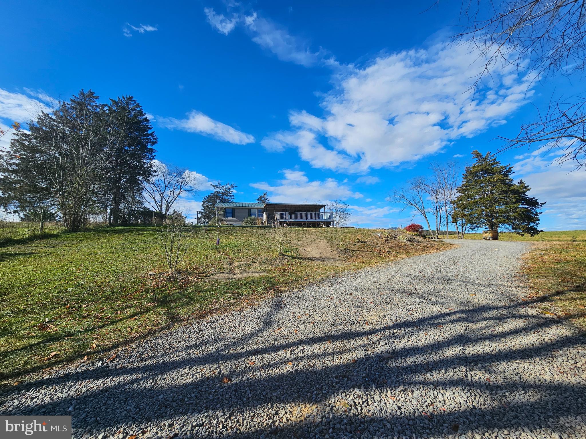 BURLINGTON - Residential