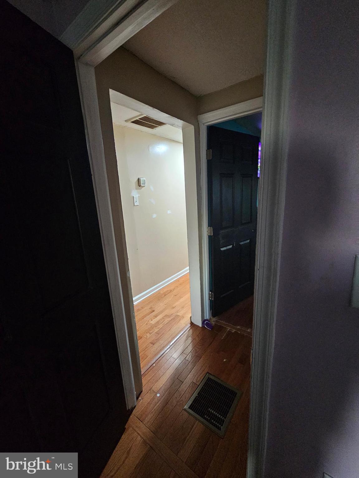 BURLINGTON - Residential