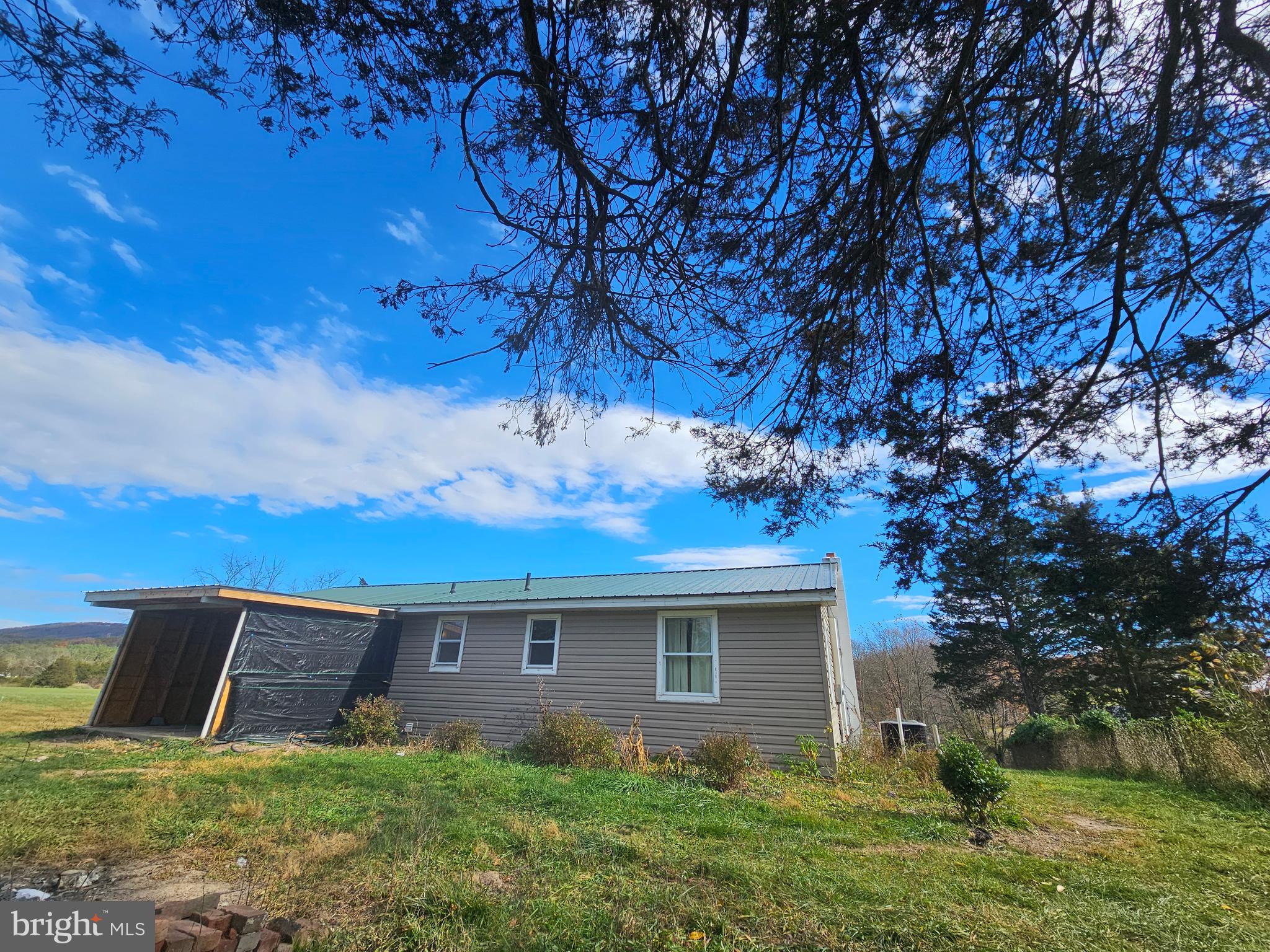 BURLINGTON - Residential