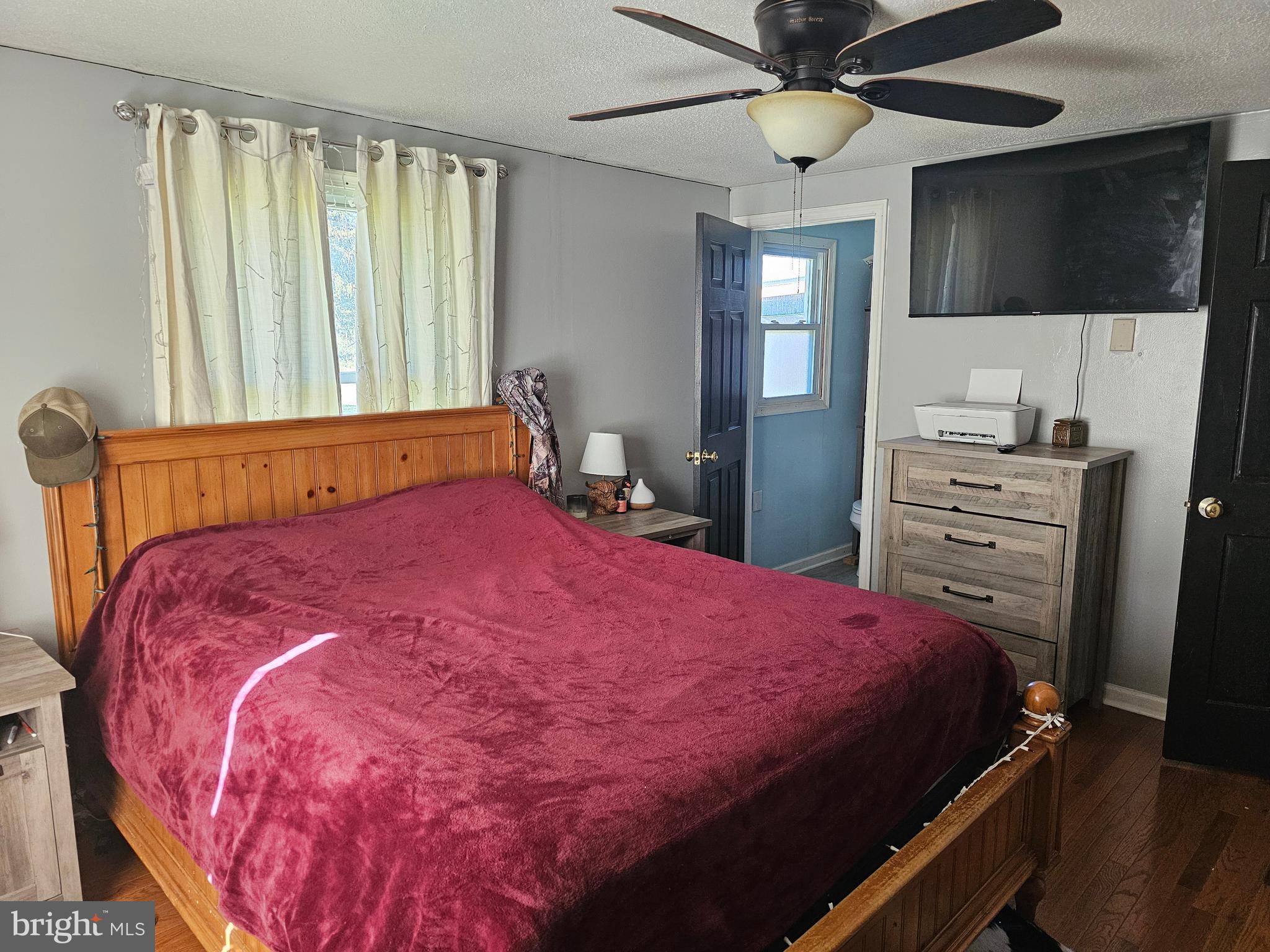 BURLINGTON - Residential