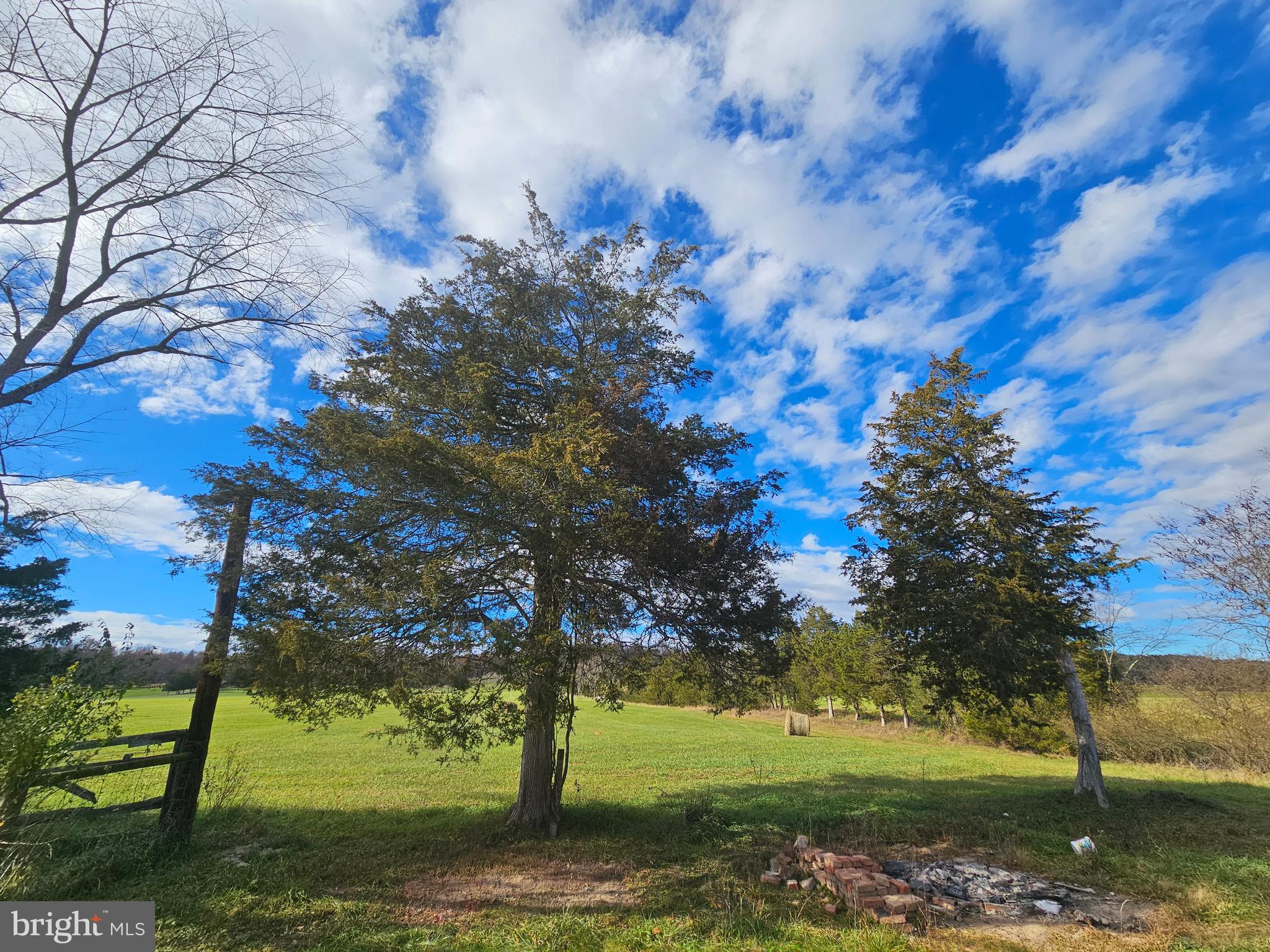 BURLINGTON - Residential
