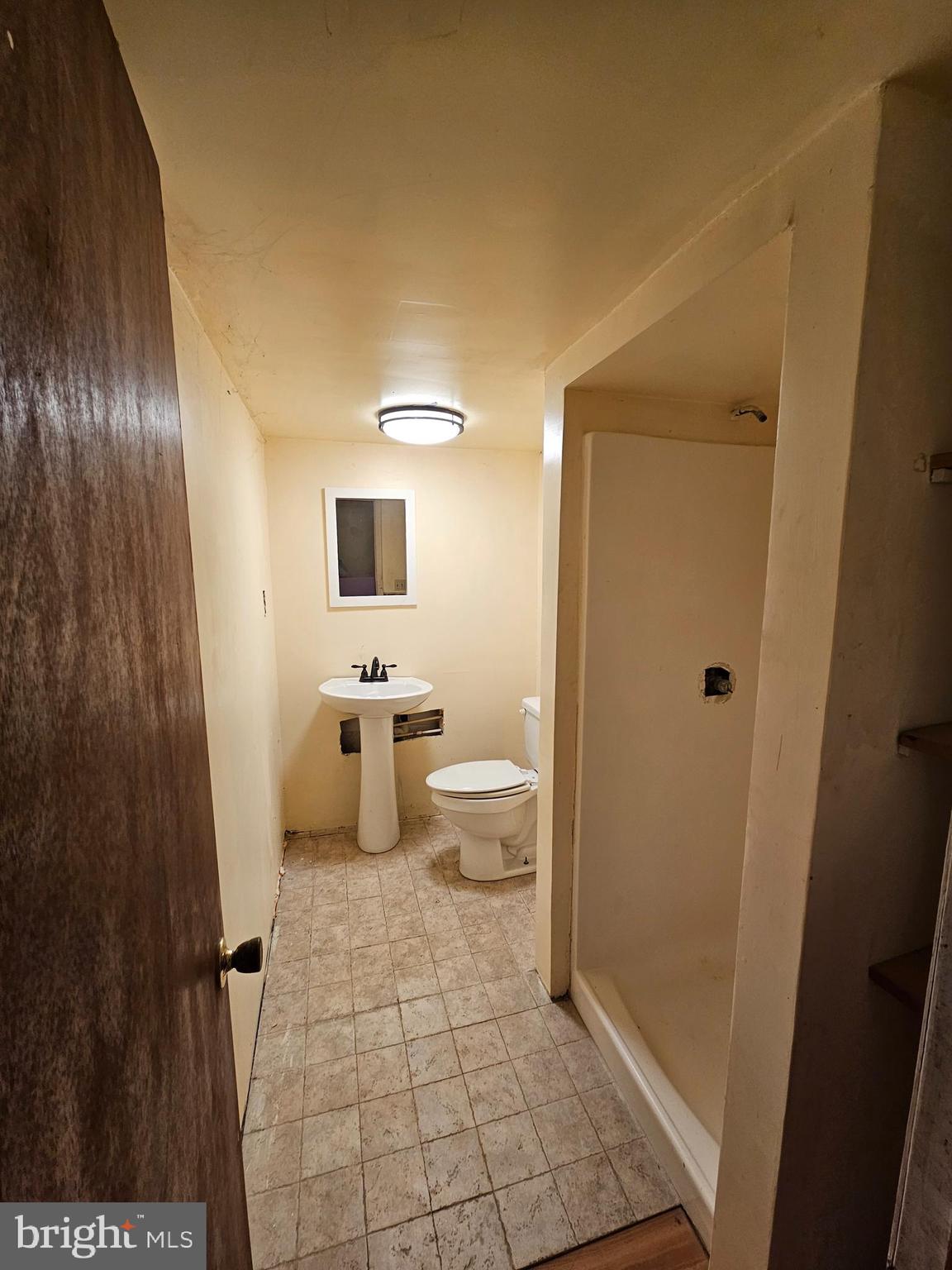 BURLINGTON - Residential