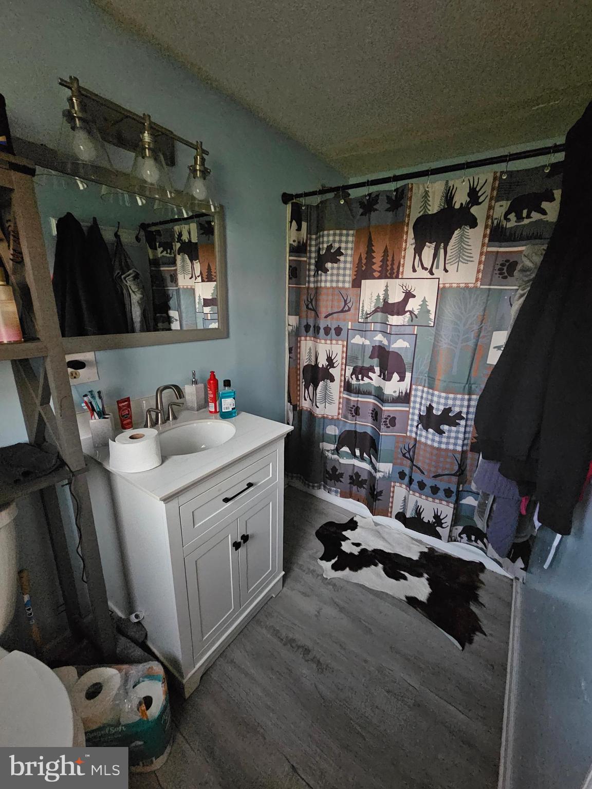 BURLINGTON - Residential