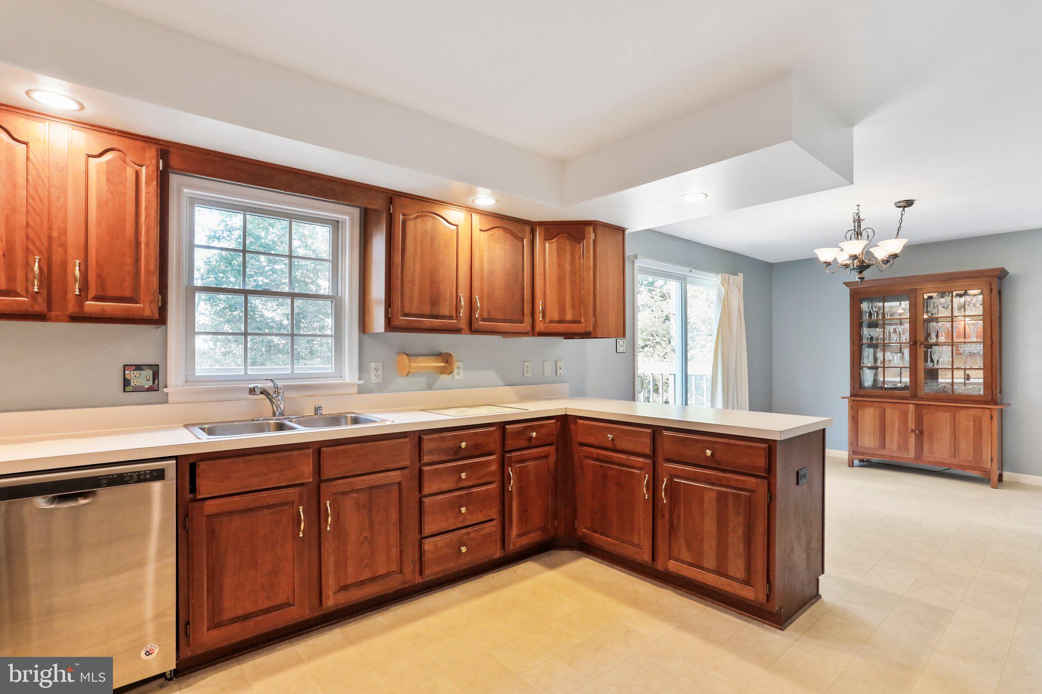 SHEPHERDSTOWN - Residential