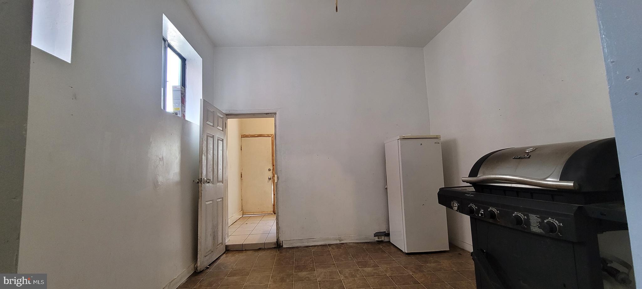 DICKINSON NARROWS - Residential