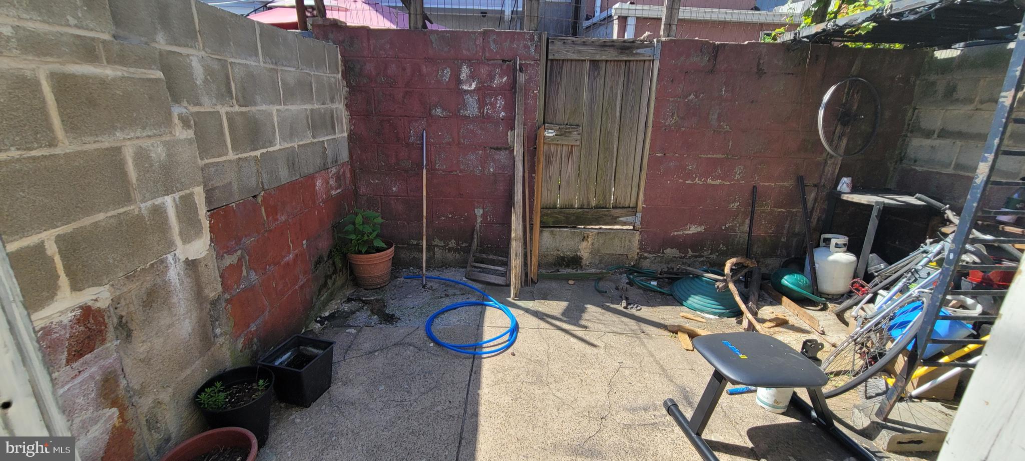 DICKINSON NARROWS - Residential