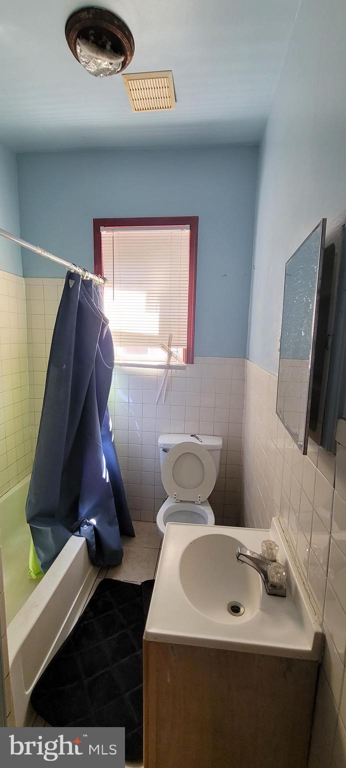 DICKINSON NARROWS - Residential