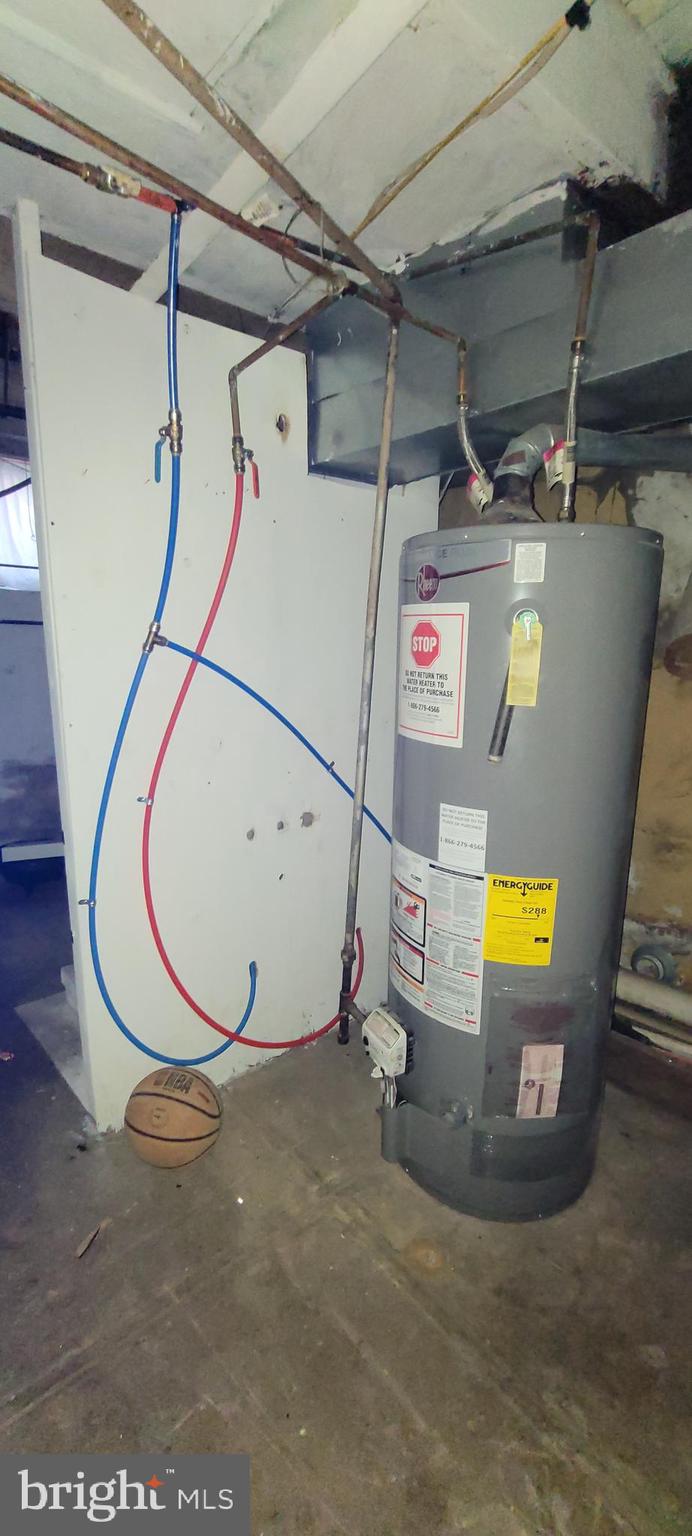 DICKINSON NARROWS - Residential