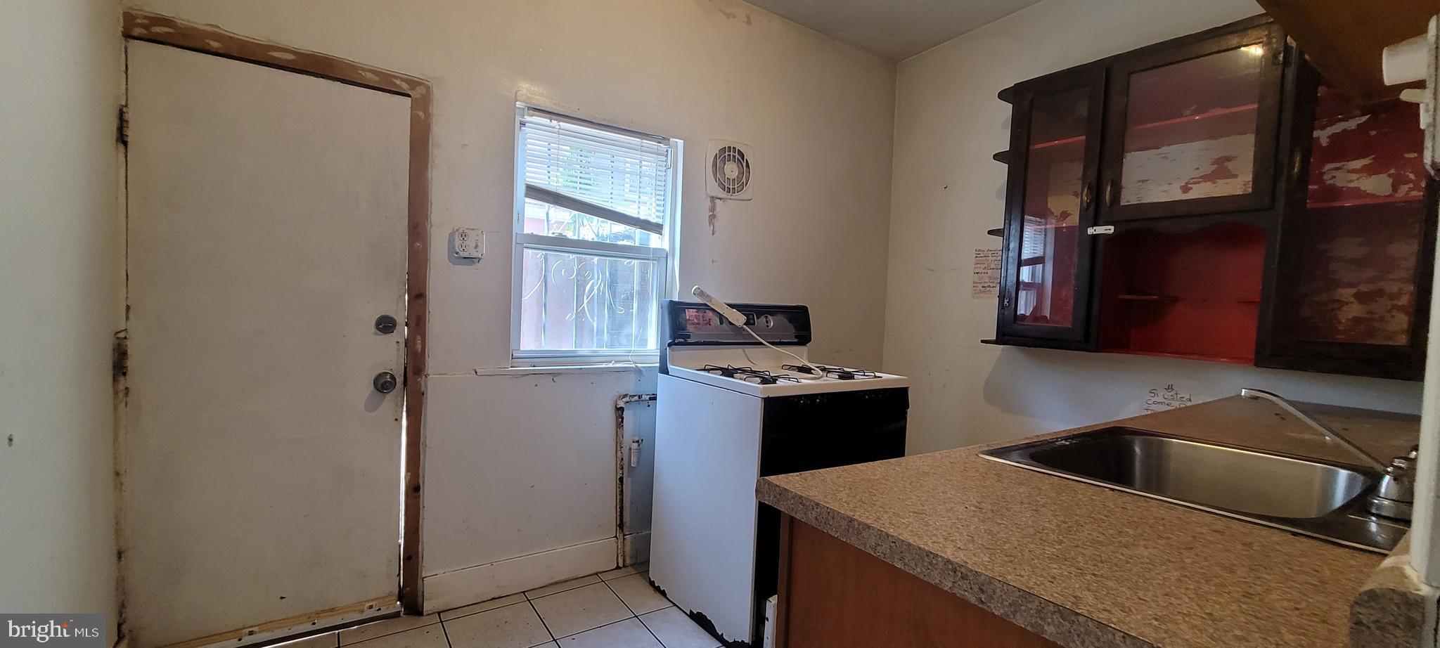 DICKINSON NARROWS - Residential