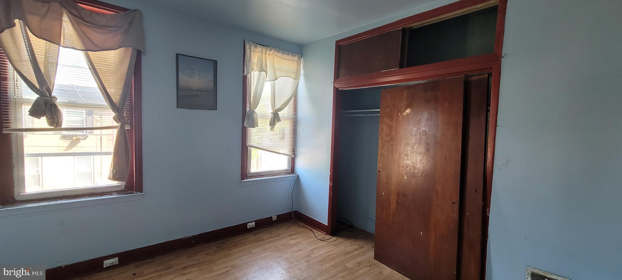 DICKINSON NARROWS - Residential