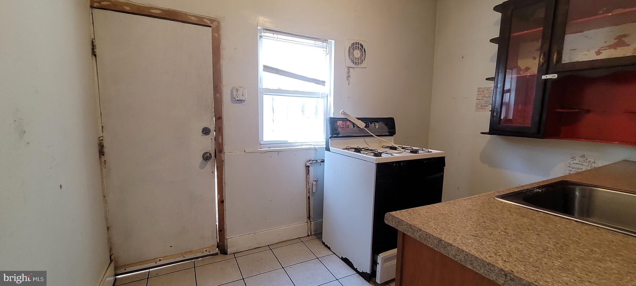 DICKINSON NARROWS - Residential