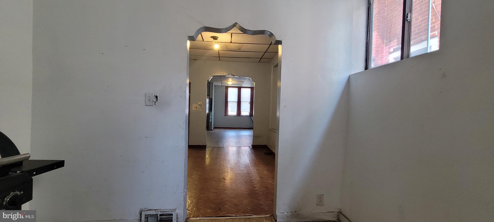 DICKINSON NARROWS - Residential