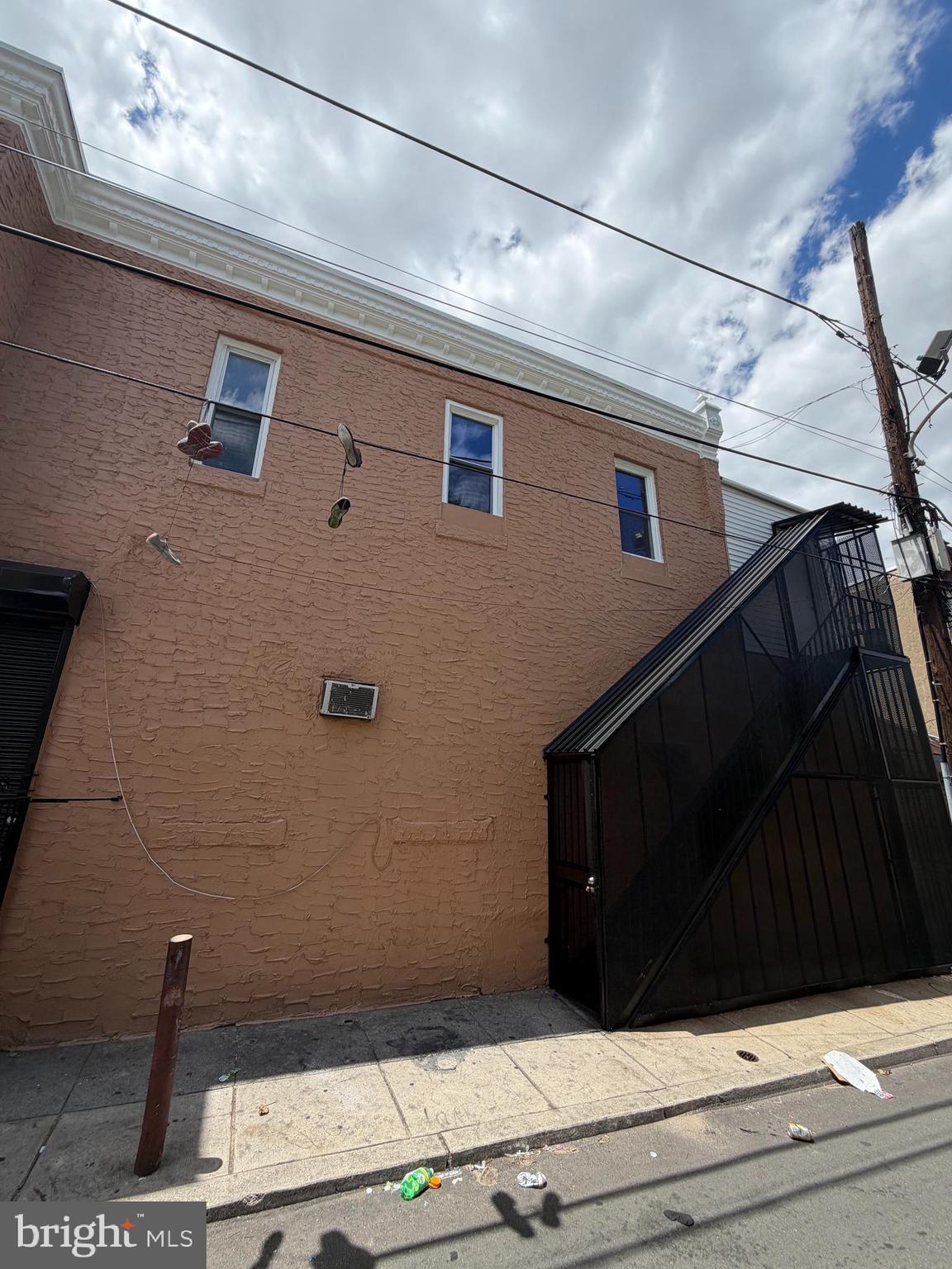 443 W INDIANA AVENUE - Photo 3
