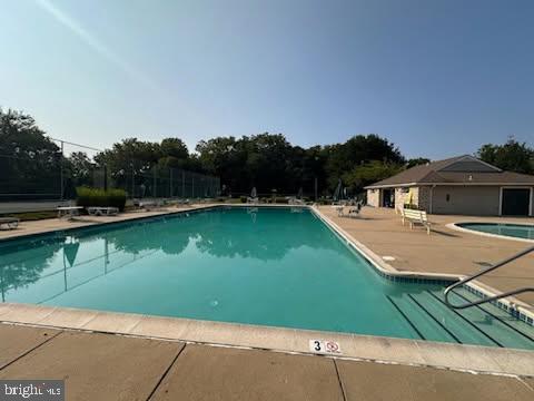 VILLAGE SHIRES - Residential Lease