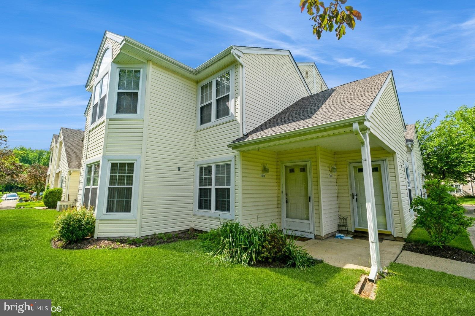 VILLAGE SHIRES - Residential Lease