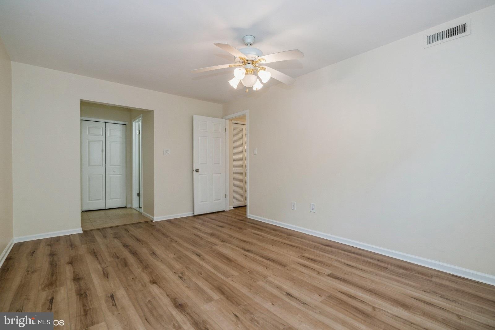 VILLAGE SHIRES - Residential Lease