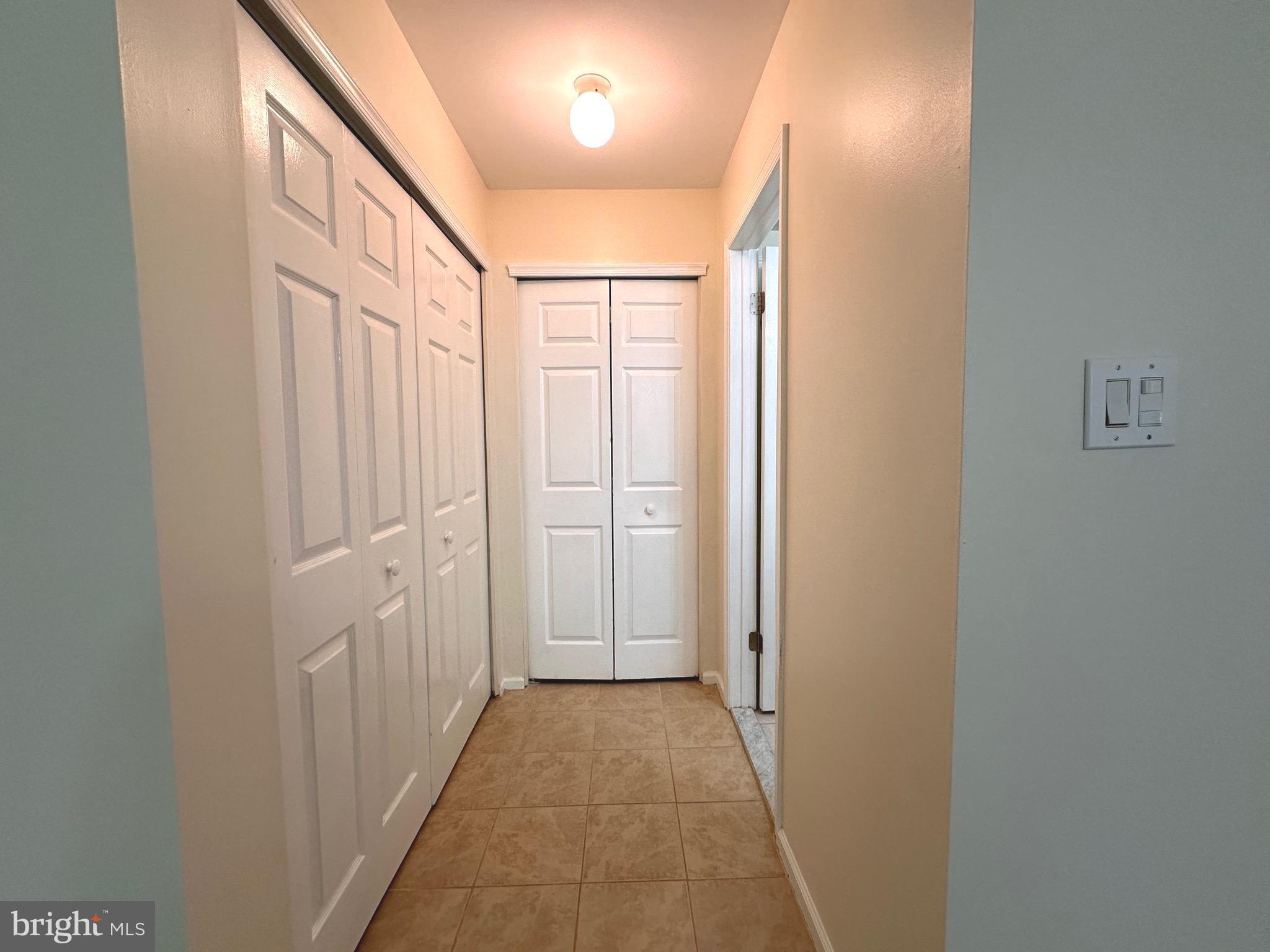 VILLAGE SHIRES - Residential Lease