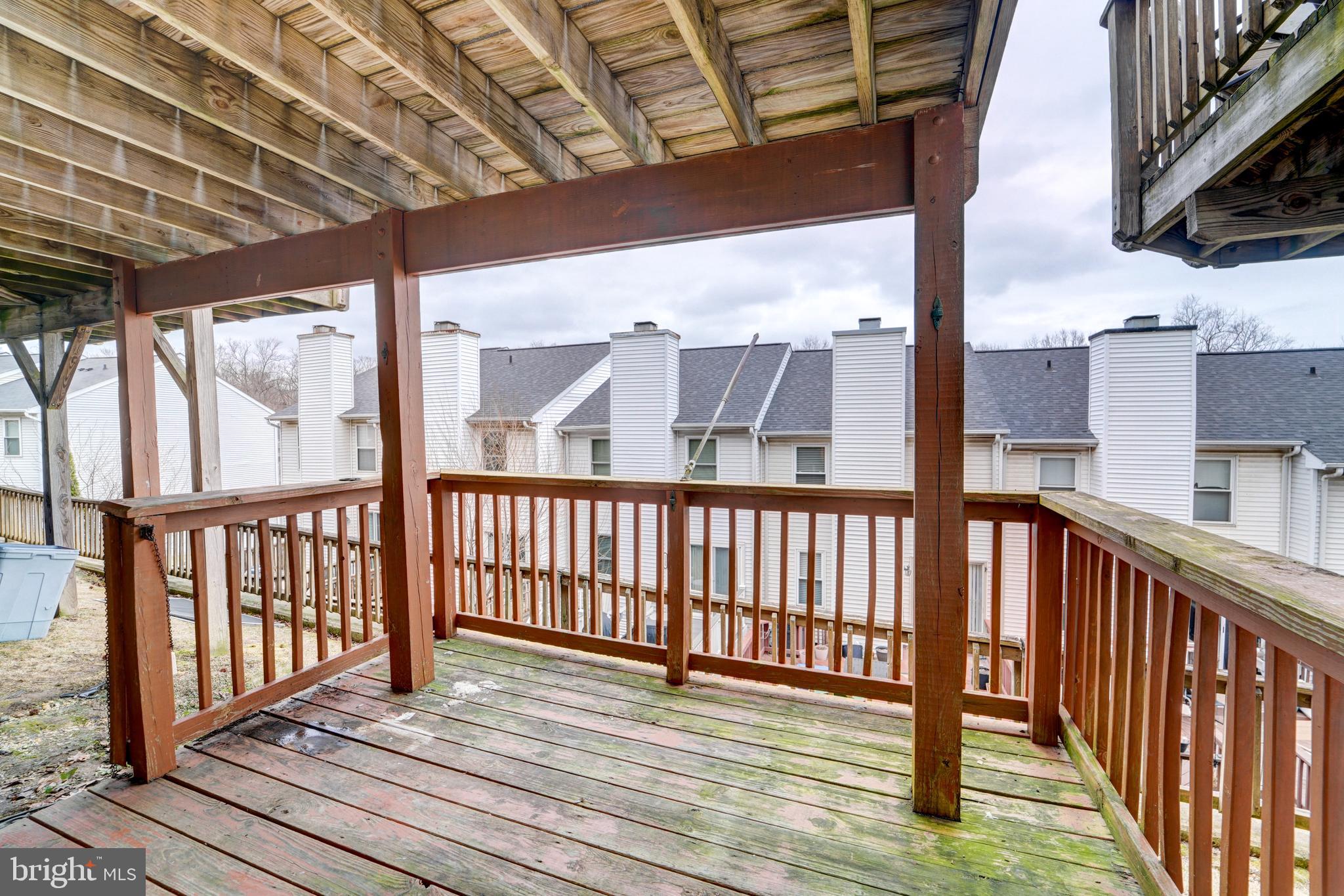 RIVERCHASE CONDOS - Residential