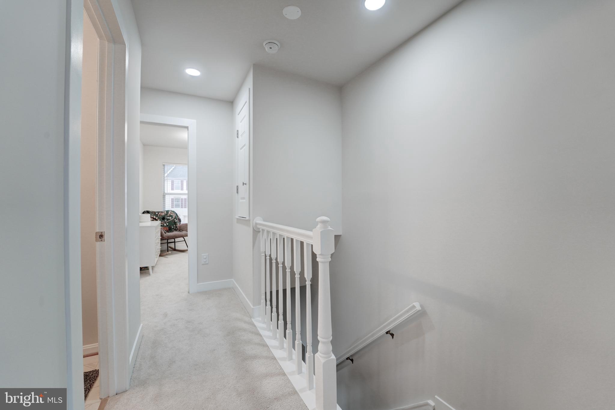 RIVERCHASE CONDOS - Residential