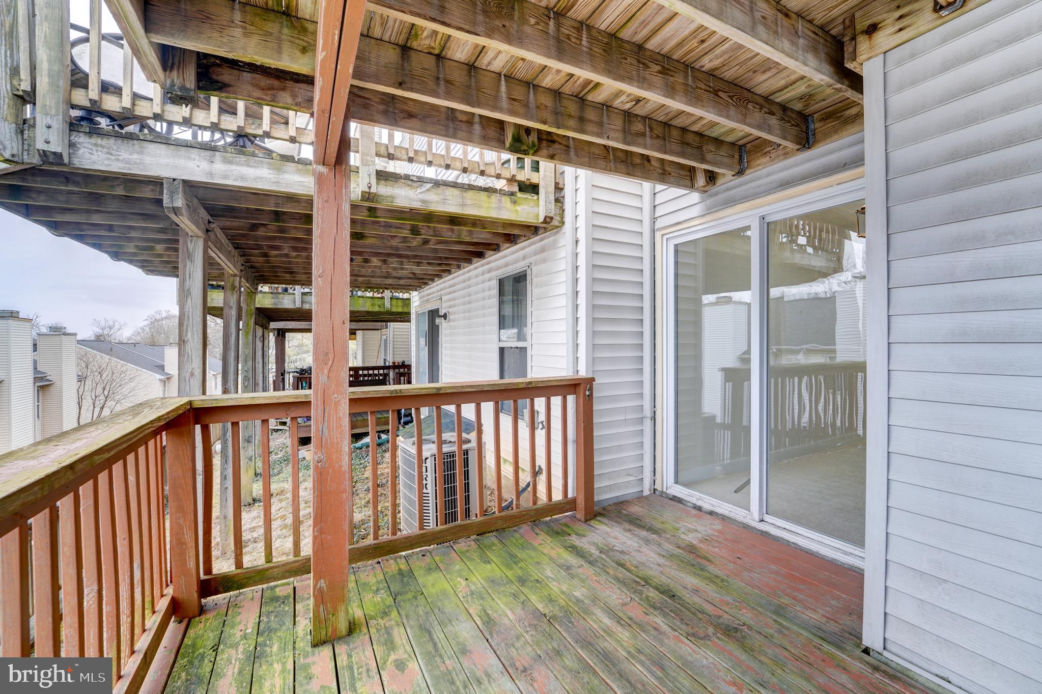 RIVERCHASE CONDOS - Residential