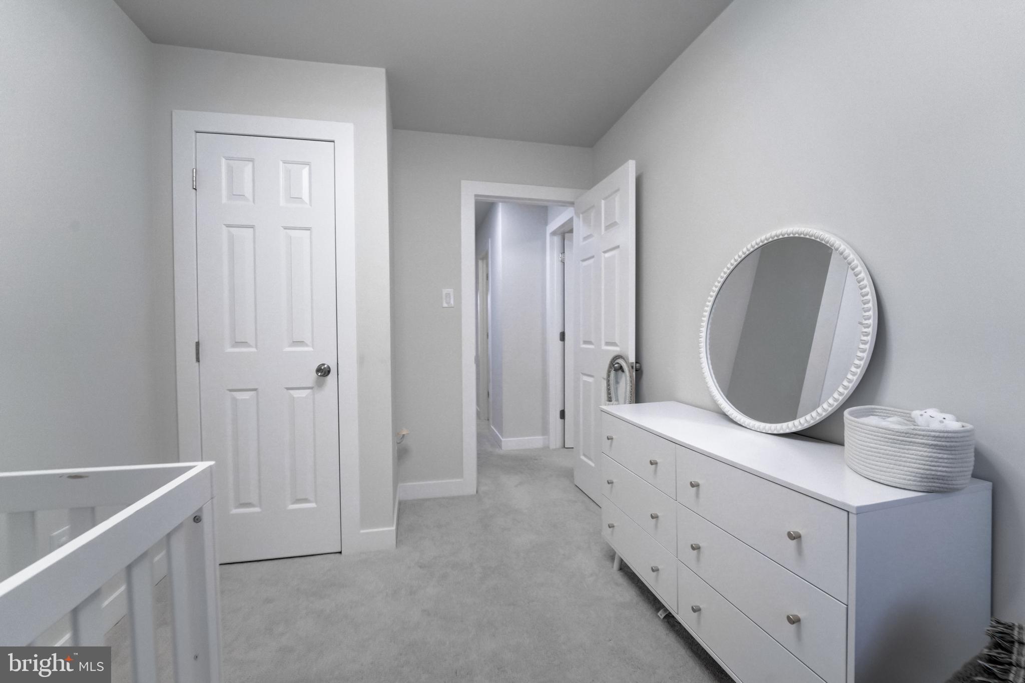 RIVERCHASE CONDOS - Residential