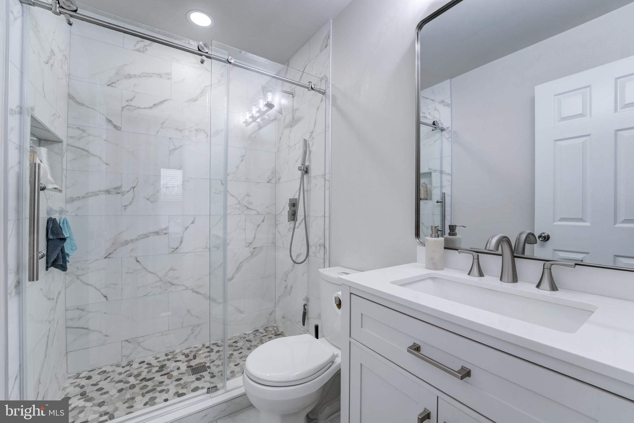 RIVERCHASE CONDOS - Residential