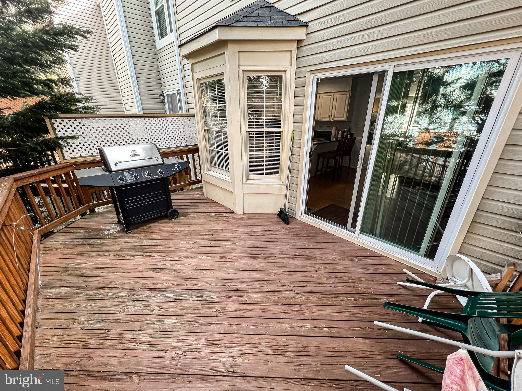 CENTRE RIDGE LAND BAY - Residential Lease