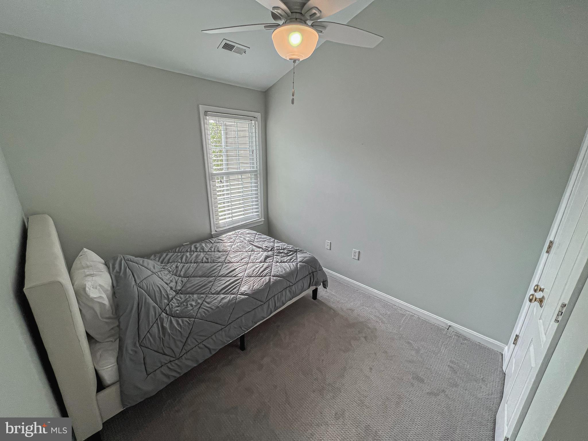 CENTRE RIDGE LAND BAY - Residential Lease